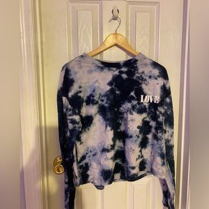 Tye Dye Long Sleeved Shirt🤍💙